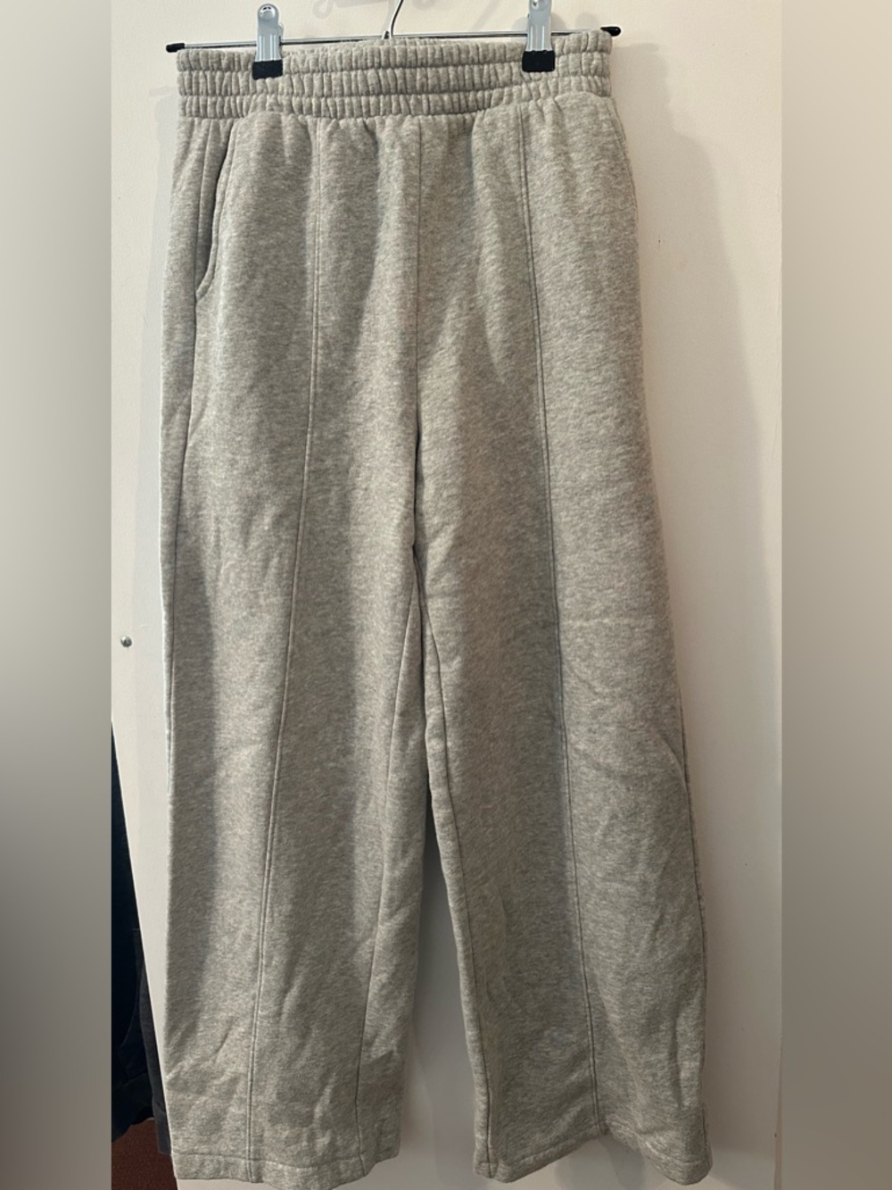 Gap Pleated Grey Sweatpants